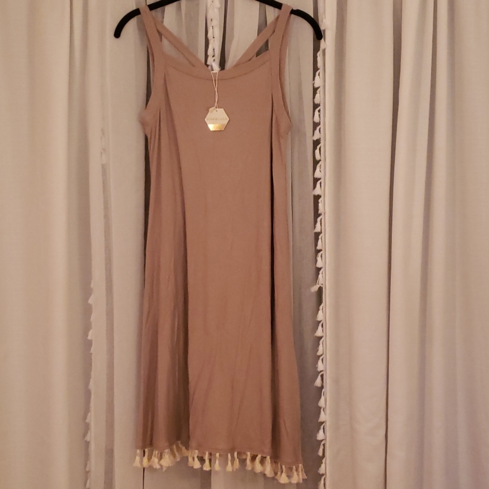 NWT Pinkblush Maternity dress taupe size small